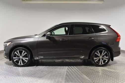 2022 Volvo XC60 B5 Inscription