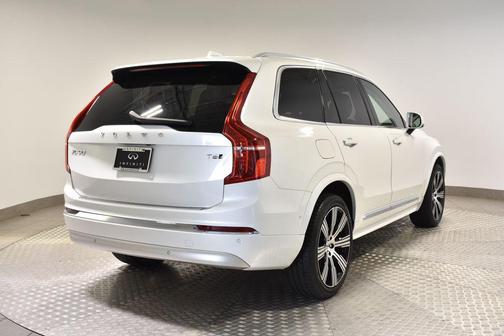 2022 Volvo XC90 T6 Inscription
