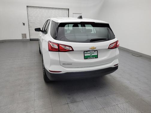 Summit White 2019 Chevrolet Equinox LS