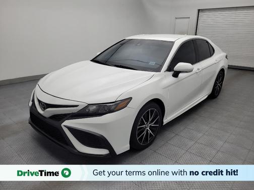 Super White 2021 Toyota Camry SE