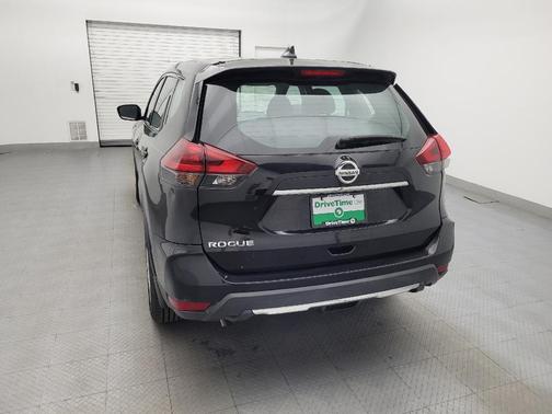 Magnetic Black Pearl 2019 Nissan Rogue S