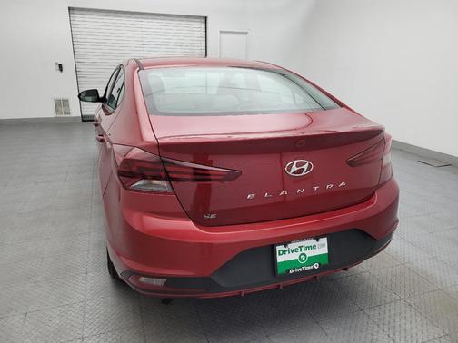 Scarlet Red 2019 Hyundai ELANTRA SE
