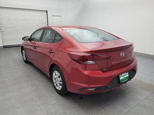 Scarlet Red 2019 Hyundai ELANTRA SE