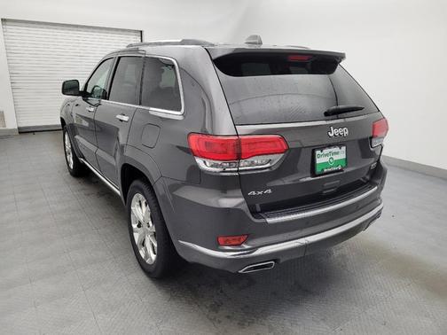 2019 Jeep Grand Cherokee Summit