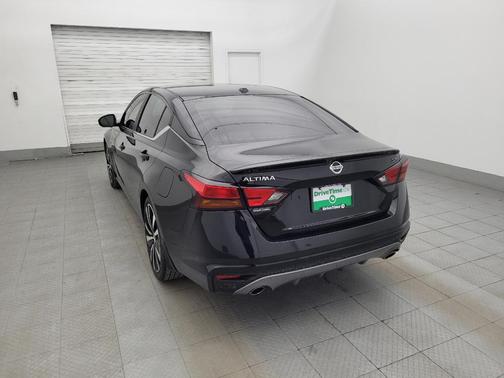 2020 Nissan Altima SR FWD