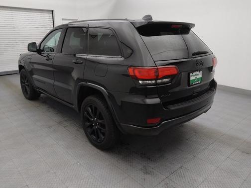 Diamond Black Crystal Pearlcoat 2019 Jeep Grand Cherokee Altitude