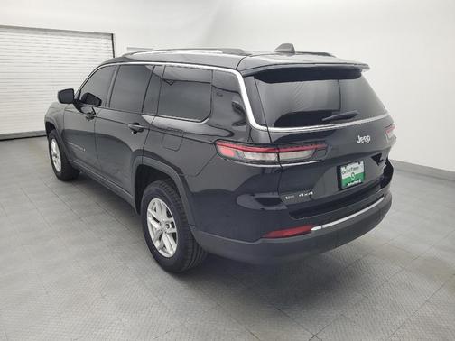 Diamond Black Crystal Pearlcoat 2023 Jeep Grand Cherokee L Laredo