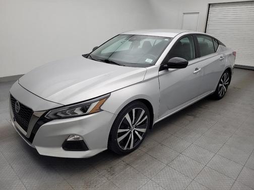 2020 Nissan Altima SR FWD