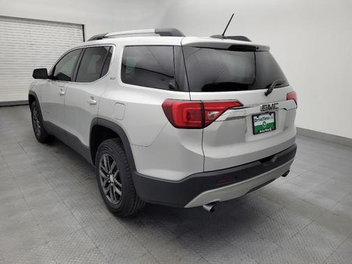 Quicksilver Metallic 2019 GMC Acadia SLT-1