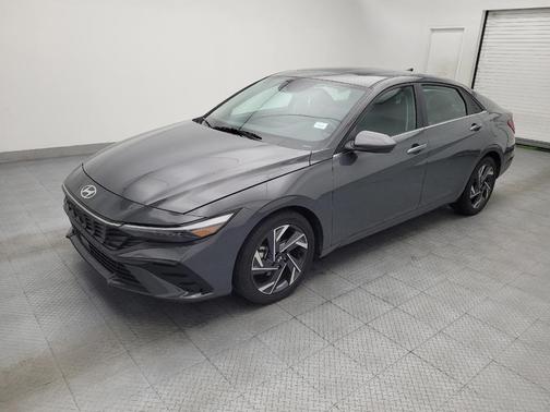 Gray 2025 Hyundai ELANTRA SEL