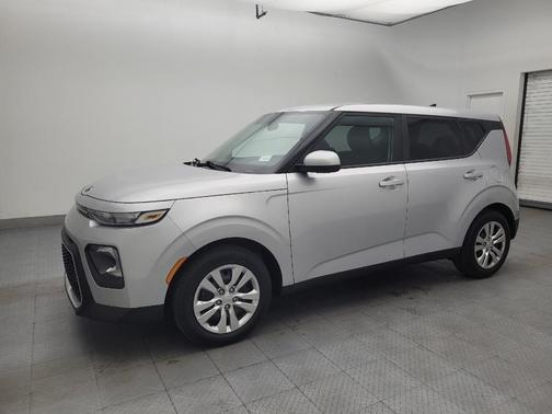 Sparkling Silver 2020 Kia Soul LX