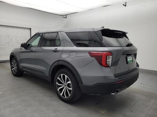 Carbonized Gray Metallic 2022 Ford Explorer ST-Line