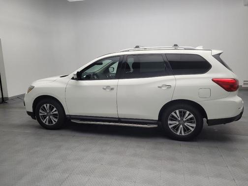 2019 Nissan Pathfinder SV