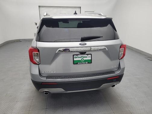 Iconic Silver Metallic 2021 Ford Explorer Limited