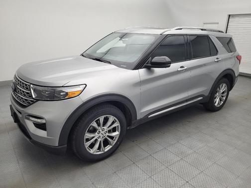 Iconic Silver Metallic 2021 Ford Explorer Limited