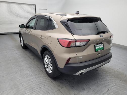 Desert Gold Metallic 2020 Ford Escape SE