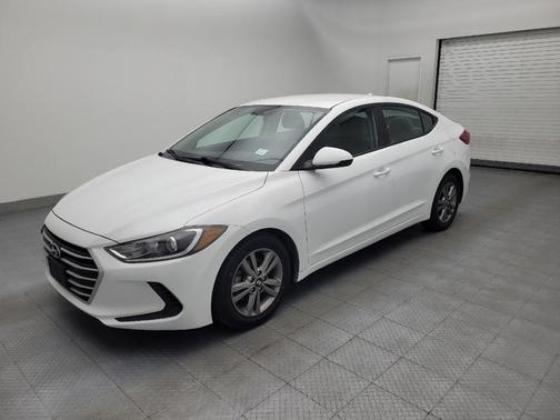 Quartz White Pearl 2017 Hyundai ELANTRA SE