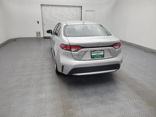 Classic Silver Metallic 2022 Toyota Corolla LE