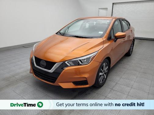Monarch Orange Pearl Met 2021 Nissan Versa 1.6 SV