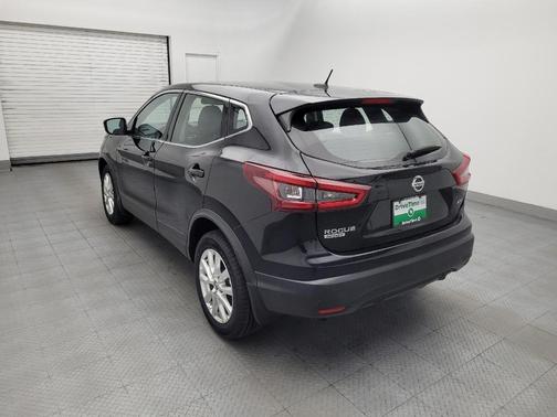 Black 2021 Nissan Rogue Sport S