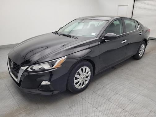 Super Black 2020 Nissan Altima S FWD
