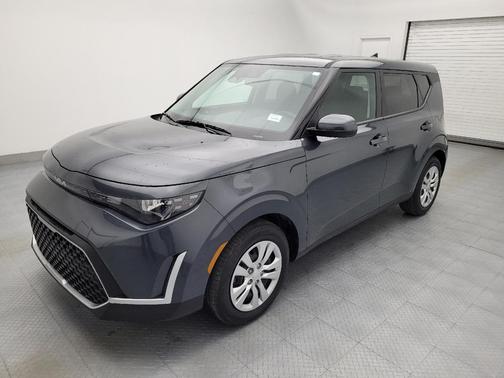 Gravity Gray 2025 Kia Soul LX