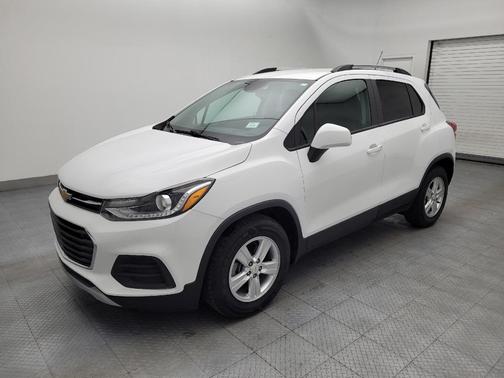 Summit White 2021 Chevrolet Trax LT