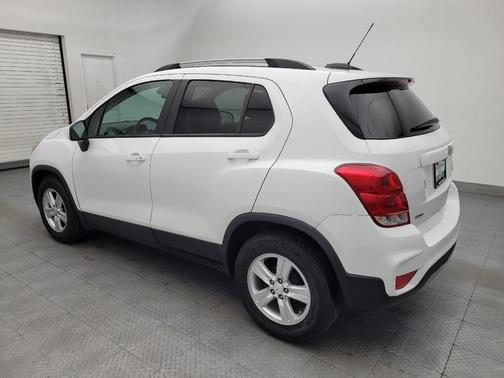 Summit White 2021 Chevrolet Trax LT