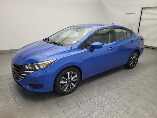 Electric Blue Metallic 2024 Nissan Versa 1.6 SV