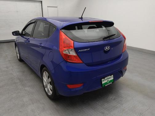 2013 Hyundai Accent SE