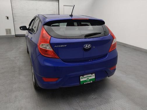 2013 Hyundai Accent SE