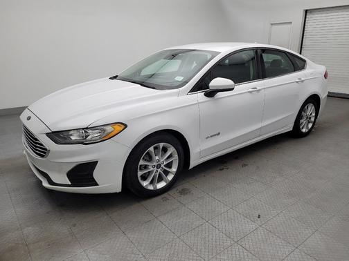 2019 Ford Fusion Hybrid SE