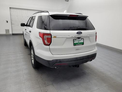 2016 Ford Explorer Base