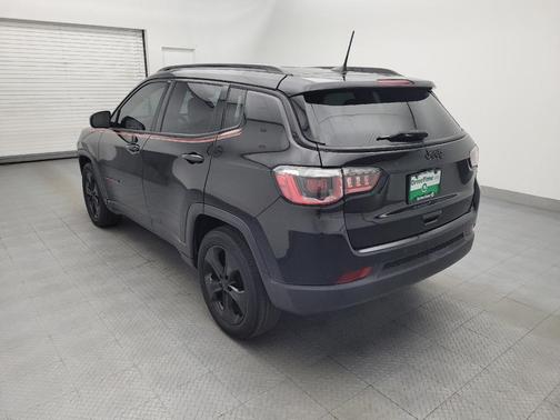Diamond Black Crystal Pearlcoat 2018 Jeep Compass Latitude