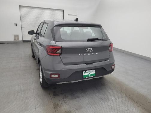 2021 Hyundai VENUE SE