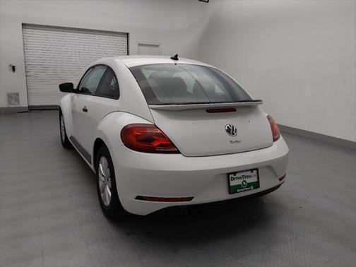2018 Volkswagen Beetle 2.0T Coast