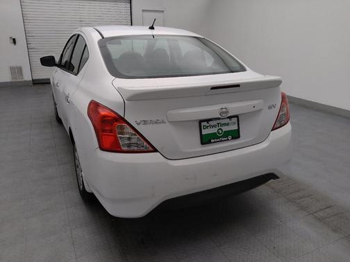 2015 Nissan Versa 1.6 SV