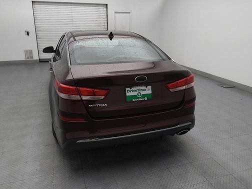 Sangria 2019 Kia Optima LX