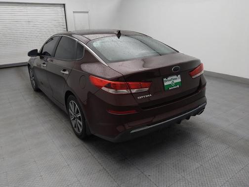 Sangria 2019 Kia Optima LX