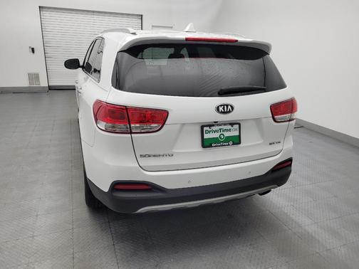 Snow White Pearl 2016 Kia Sorento EX