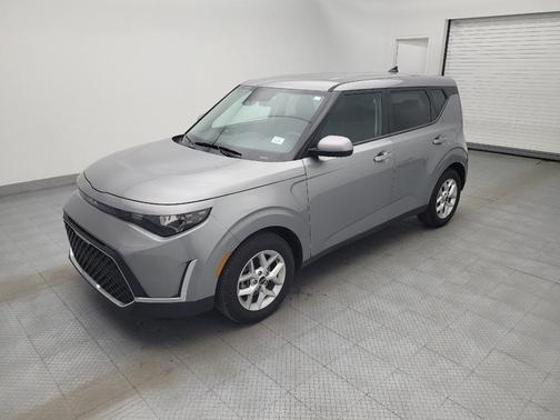 Gray 2025 Kia Soul LX