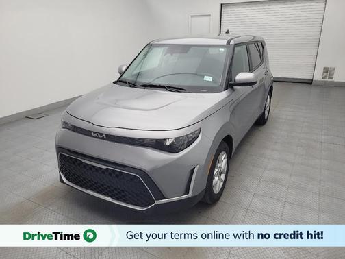 Gray 2025 Kia Soul LX