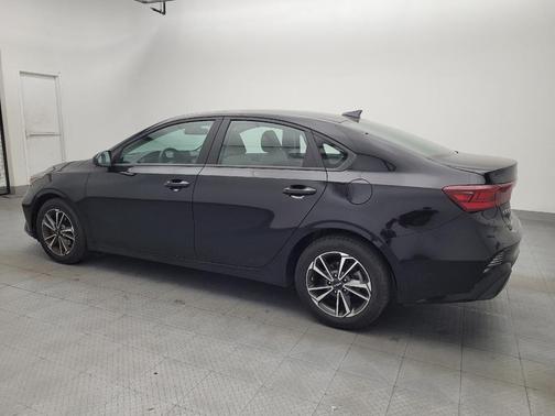 Aurora Black 2022 Kia Forte LXS