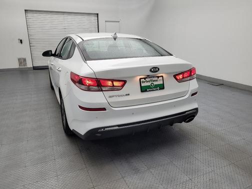 Snow White Pearl 2019 Kia Optima LX