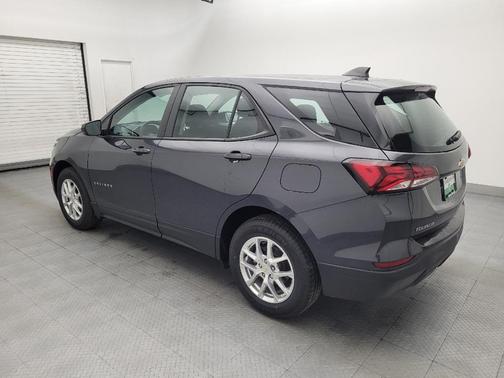 Iron Gray Metallic 2022 Chevrolet Equinox LS