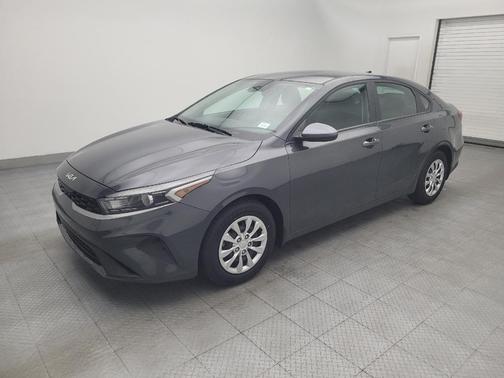 Gravity Gray 2024 Kia Forte LX