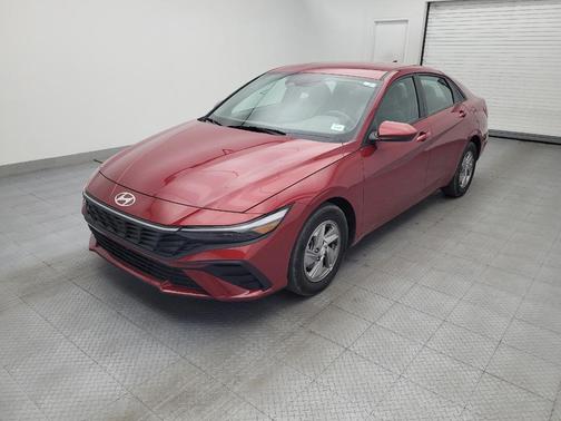 Ultimate Red 2025 Hyundai ELANTRA SE