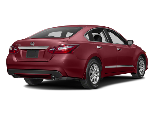 Cayenne Red 2016 Nissan Altima 2.5 SV
