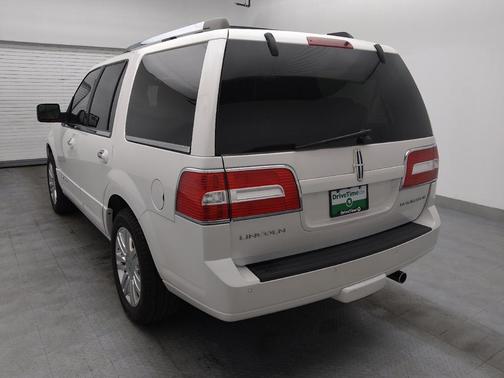 2014 Lincoln Navigator Base