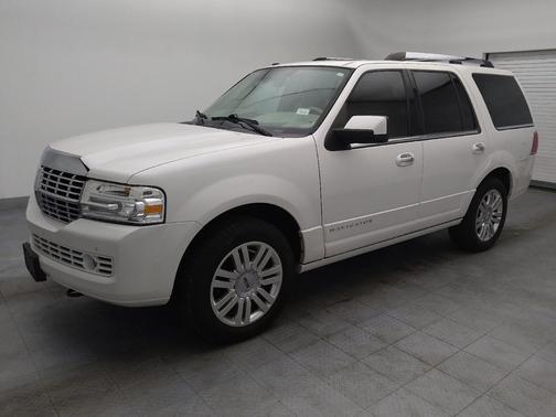 2014 Lincoln Navigator Base